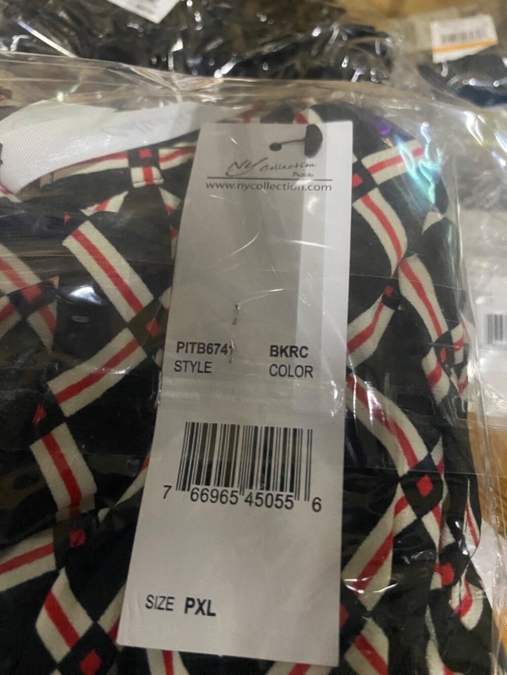 NY Collection Womens Petites Printed Collar Blouse Black Red Chain Size PXL NWT - Picture 4 of 5